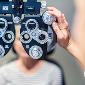 Dépistage maladie des yeux chez l'enfant Consultation enfant ophtalmo
