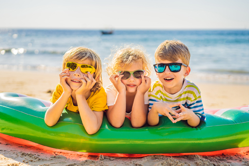 Protection solaire pour les yeux des enfants